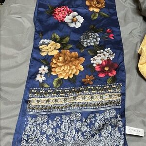 Oscar de la Renta Blue Floral Scarf